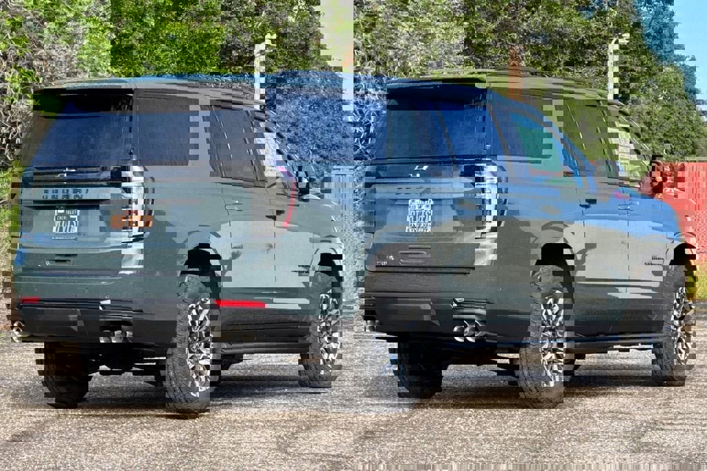 New 2026 Chevrolet Suburban Z71 w/ Comfort Package image 4