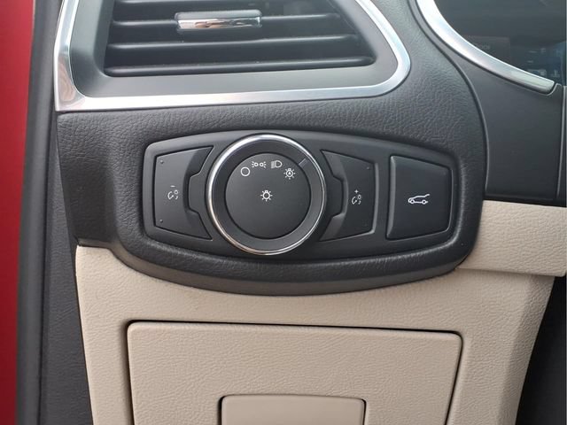Used 2015 Ford Edge Titanium w/ Equipment Group 301A FWD image 13