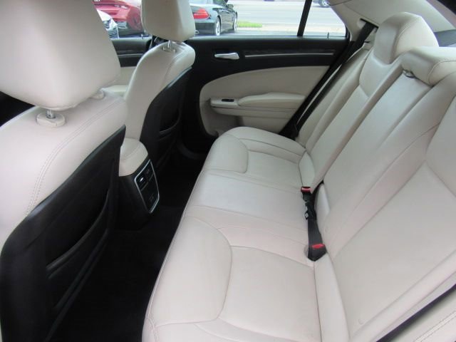 Used 2019 Chrysler 300 Touring L w/ Quick Order Package 22F image 12