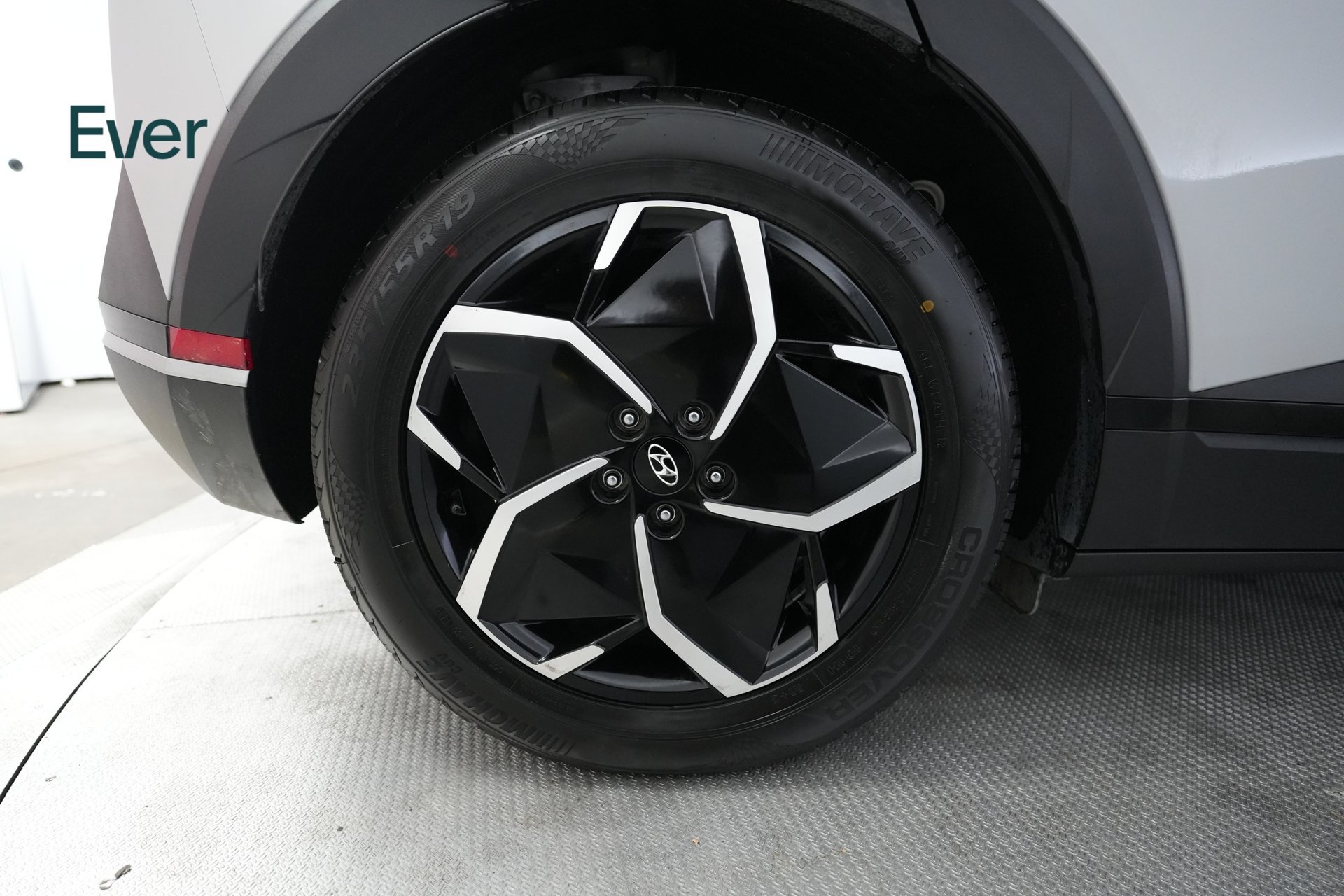 Used 2024 Hyundai Ioniq 5 SEL RWD image 22