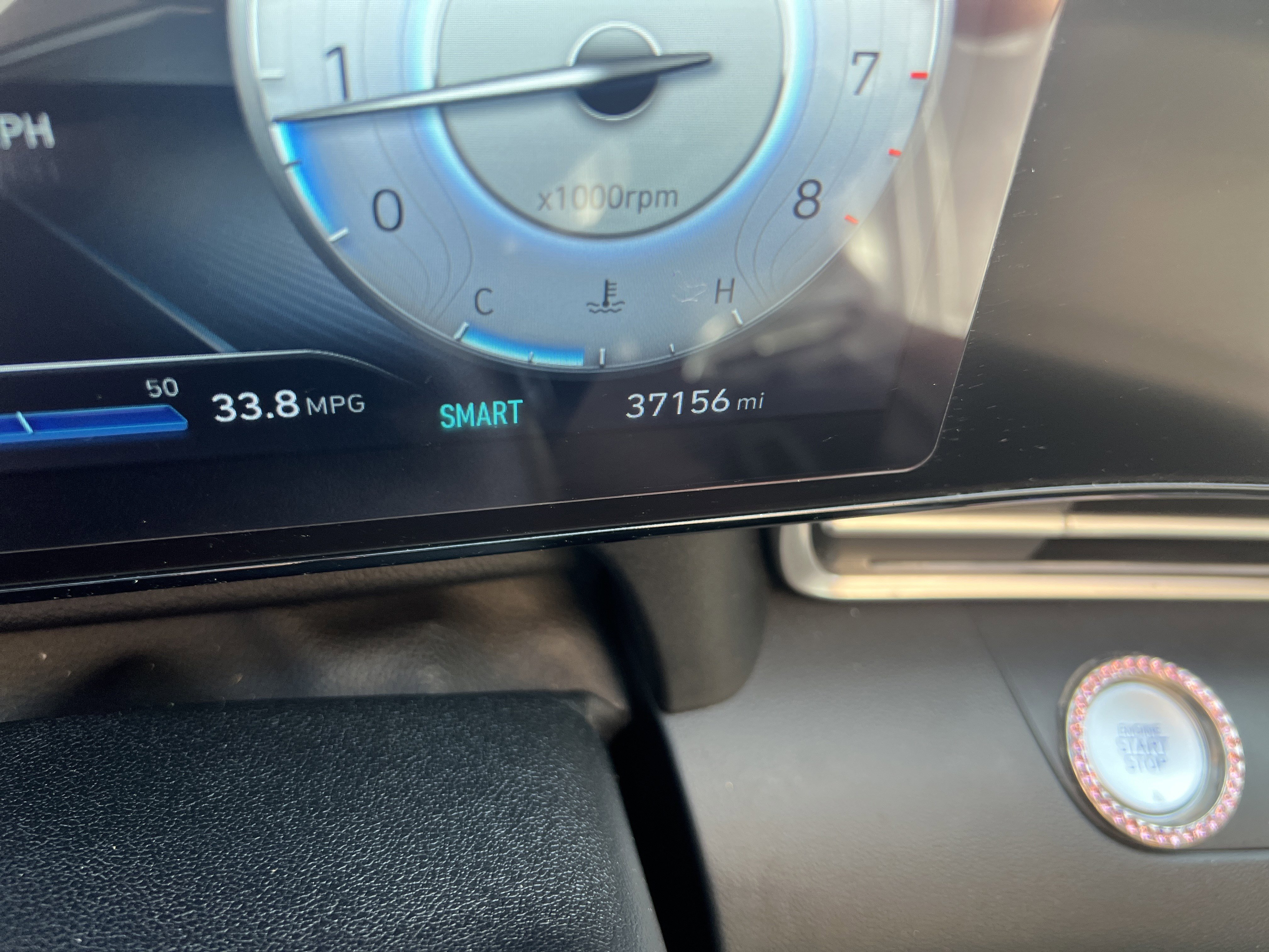 Used 2022 Hyundai Elantra Limited image 21