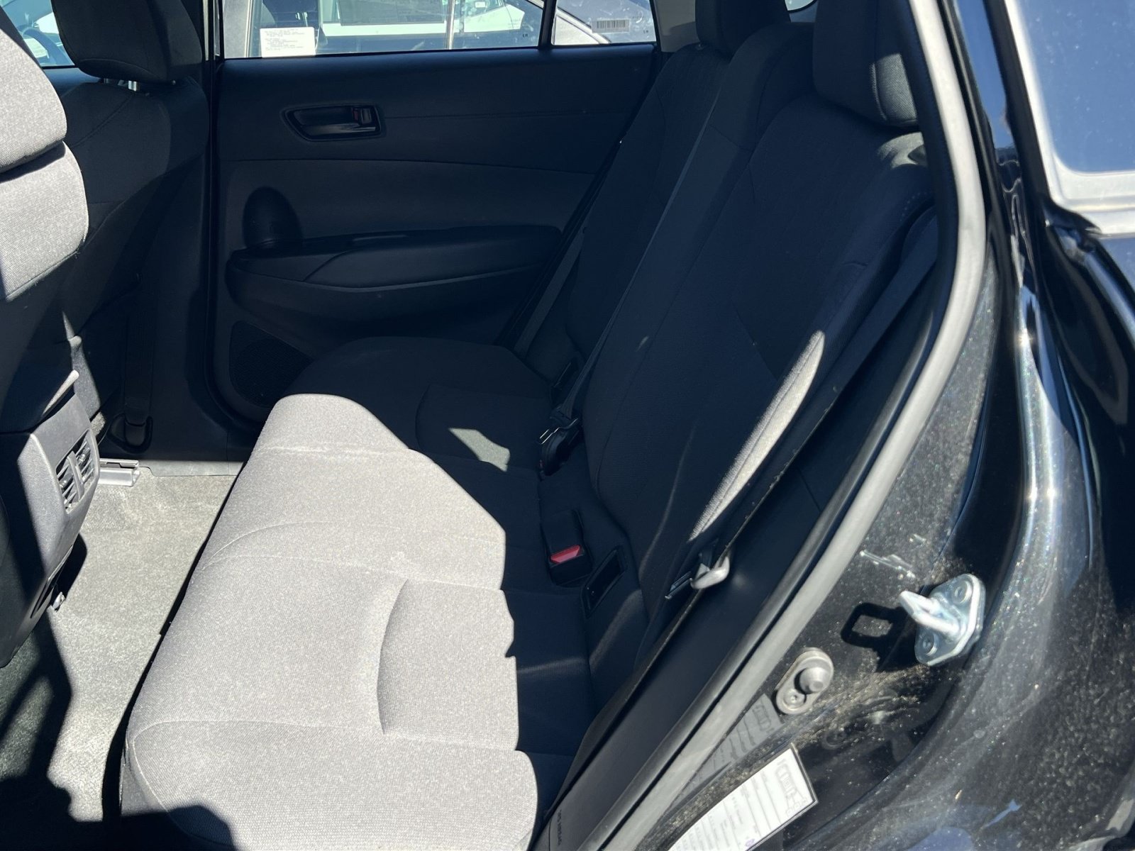 Used 2025 Toyota Corolla Cross LE FWD image 25