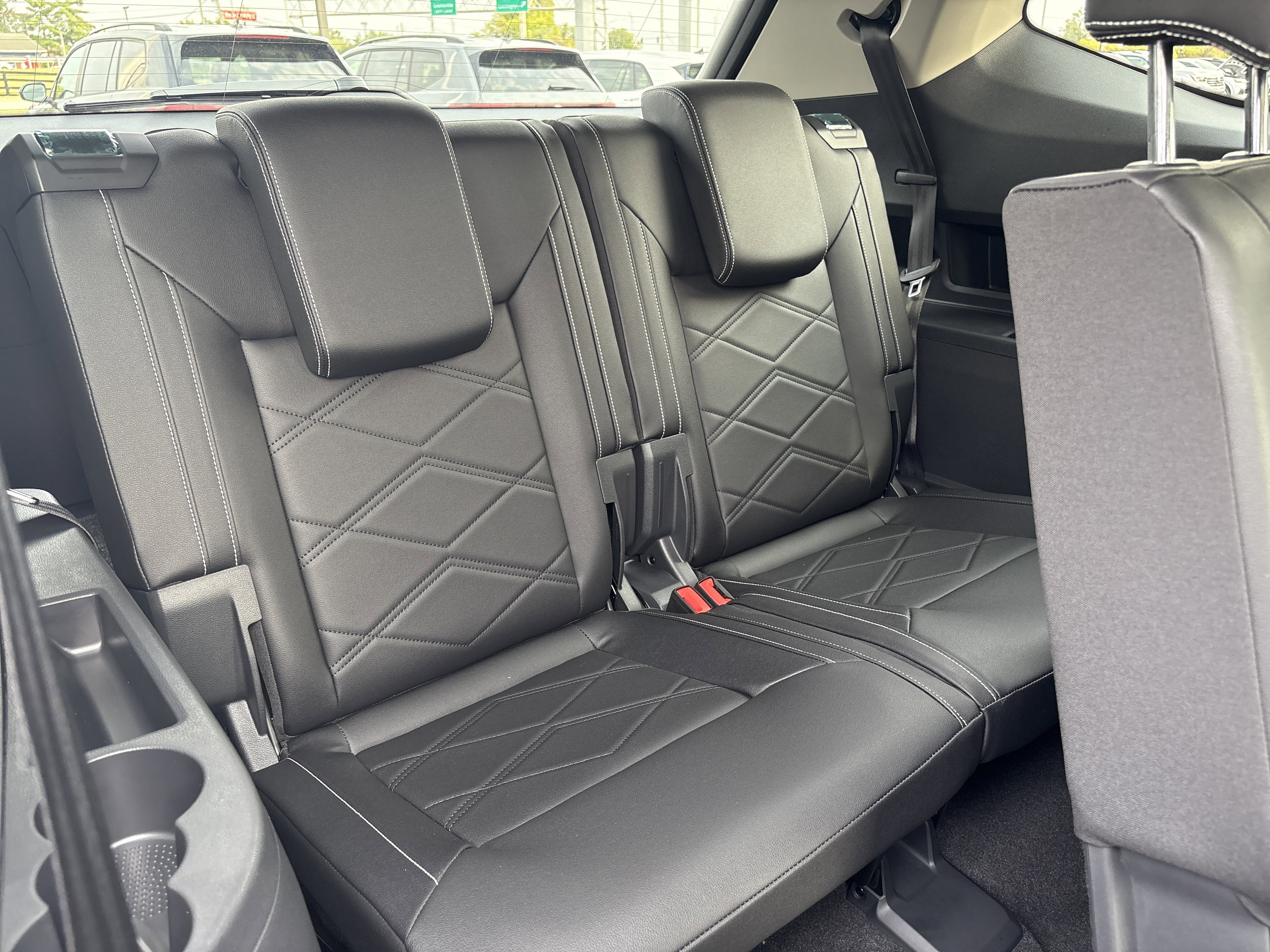 New 2026 Volkswagen Atlas SE image 25