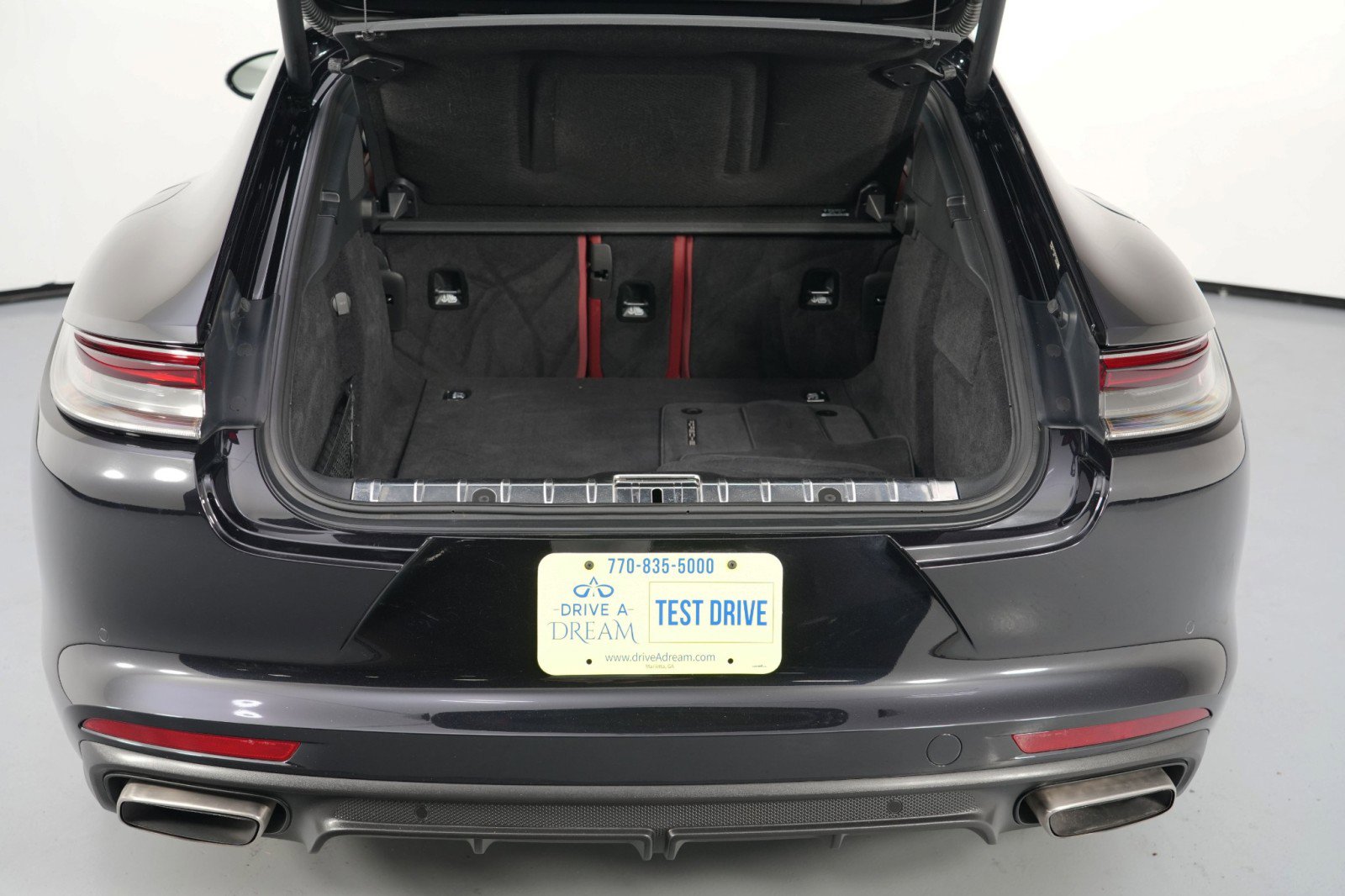 Used 2022 Porsche Panamera 4 w/ Premium Package AWD/4WD image 10