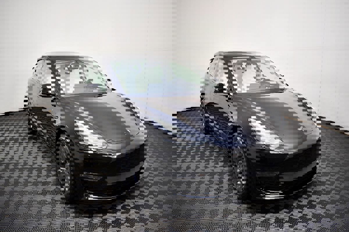 Used 2023 Tesla Model 3 Long Range image 4