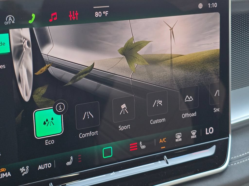 New 2026 Volkswagen Tiguan SE R-Line AWD/4WD image 8