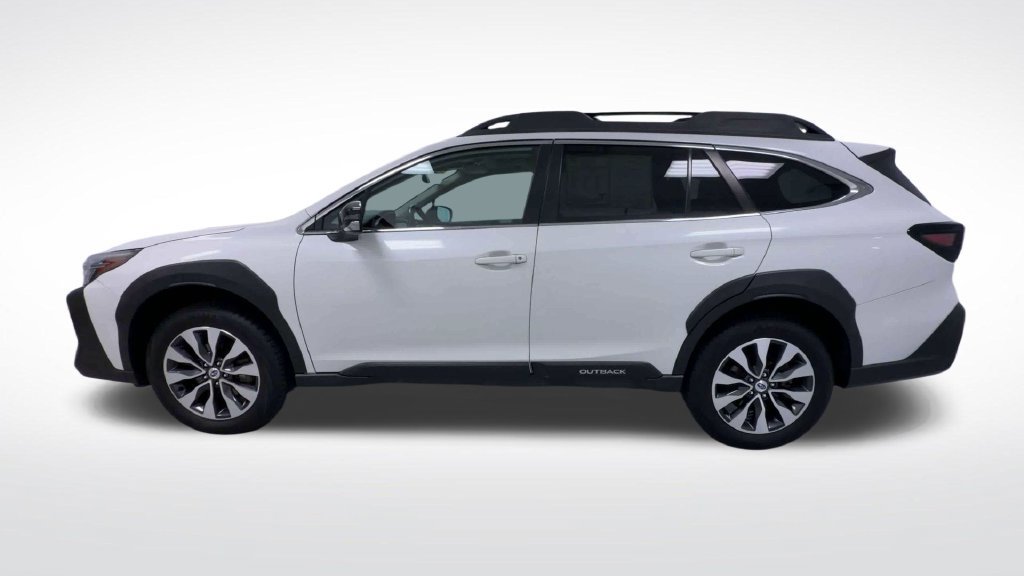 Used 2025 Subaru Outback Limited AWD/4WD image 5