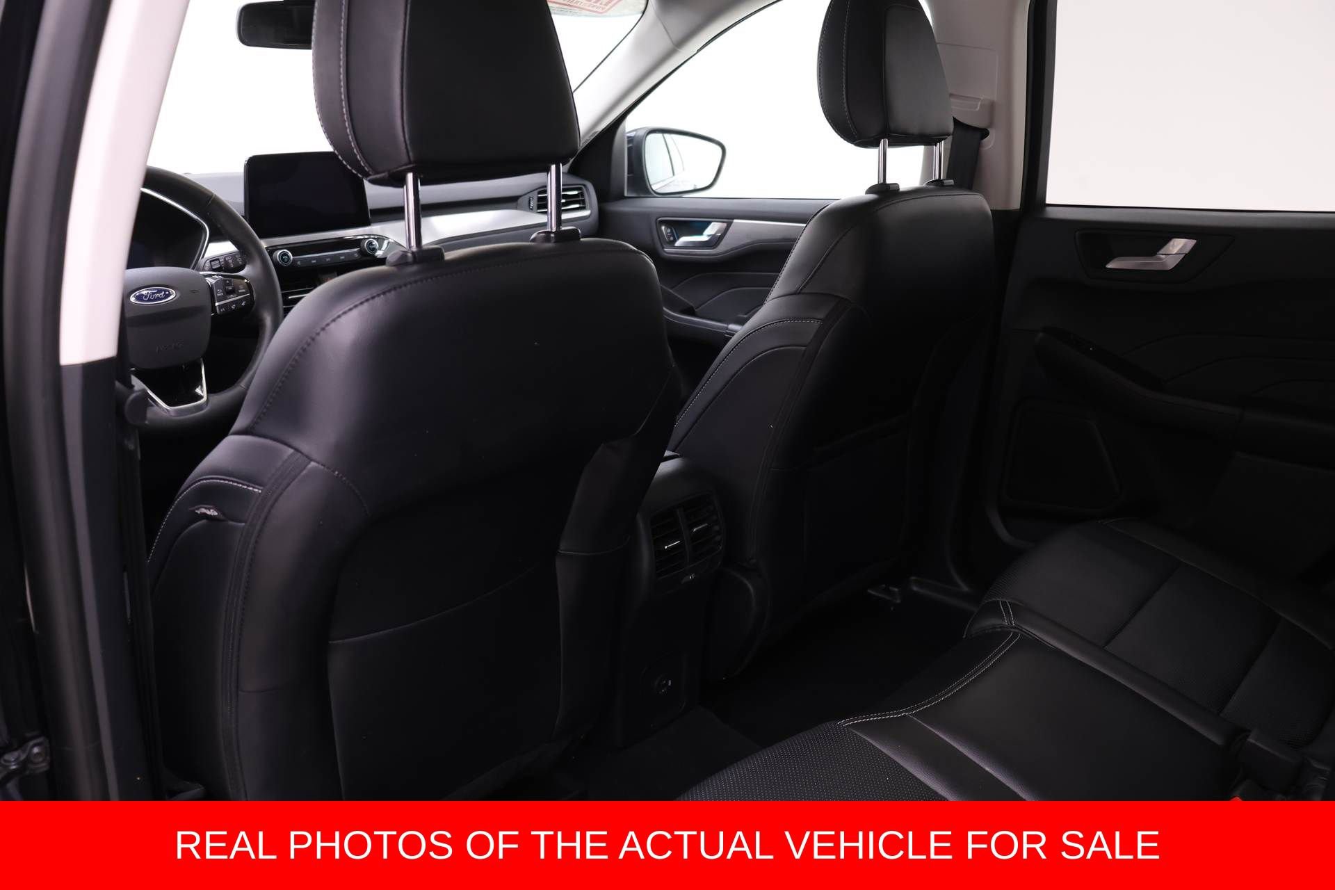 Used 2022 Ford Escape Titanium image 12