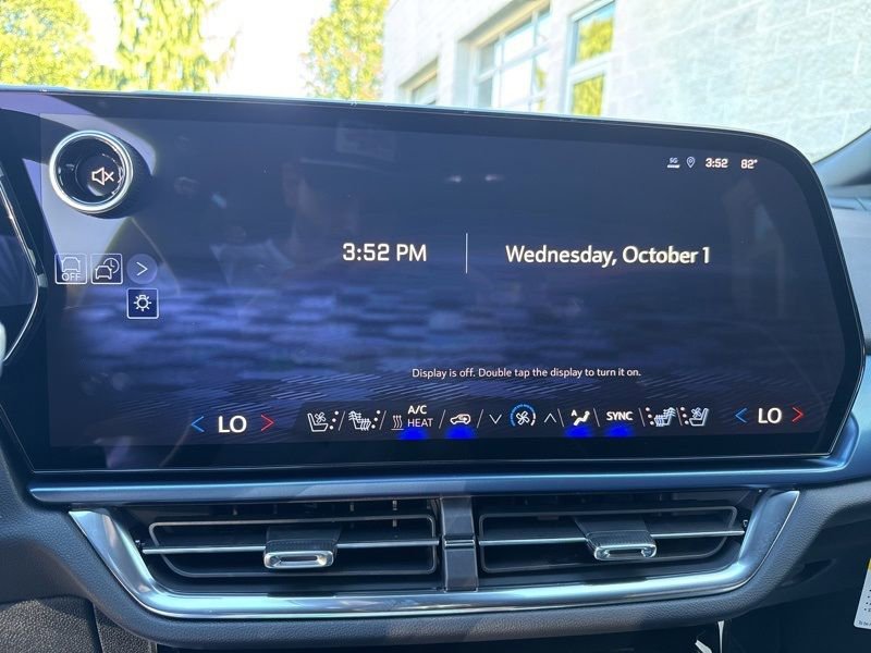 New 2026 Chevrolet Equinox EV LT w/ Convenience Package II image 27