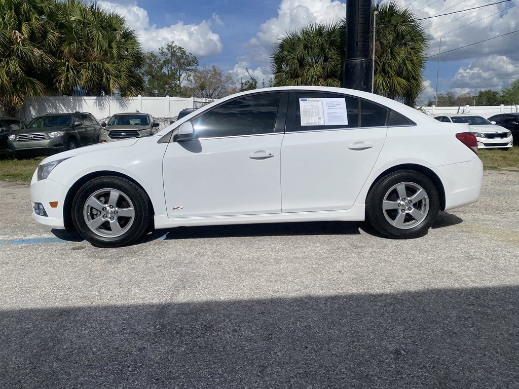 Used 2014 Chevrolet Cruze LT w/ RS Package image 4