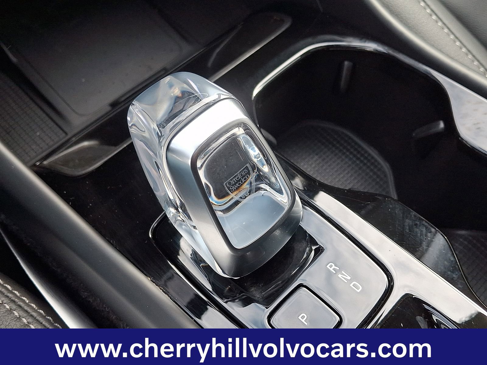 Certified 2025 Volvo XC40 B5 Ultra w/ Protection Package Premier image 16