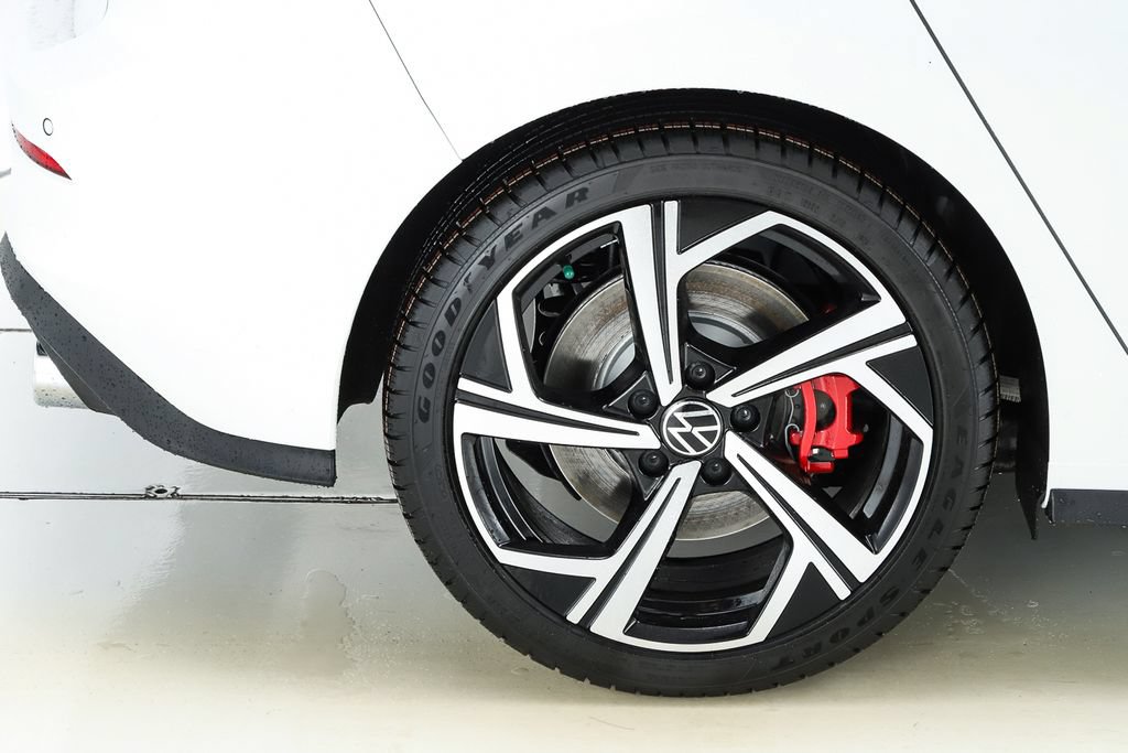 New 2026 Volkswagen GTI SE FWD image 13