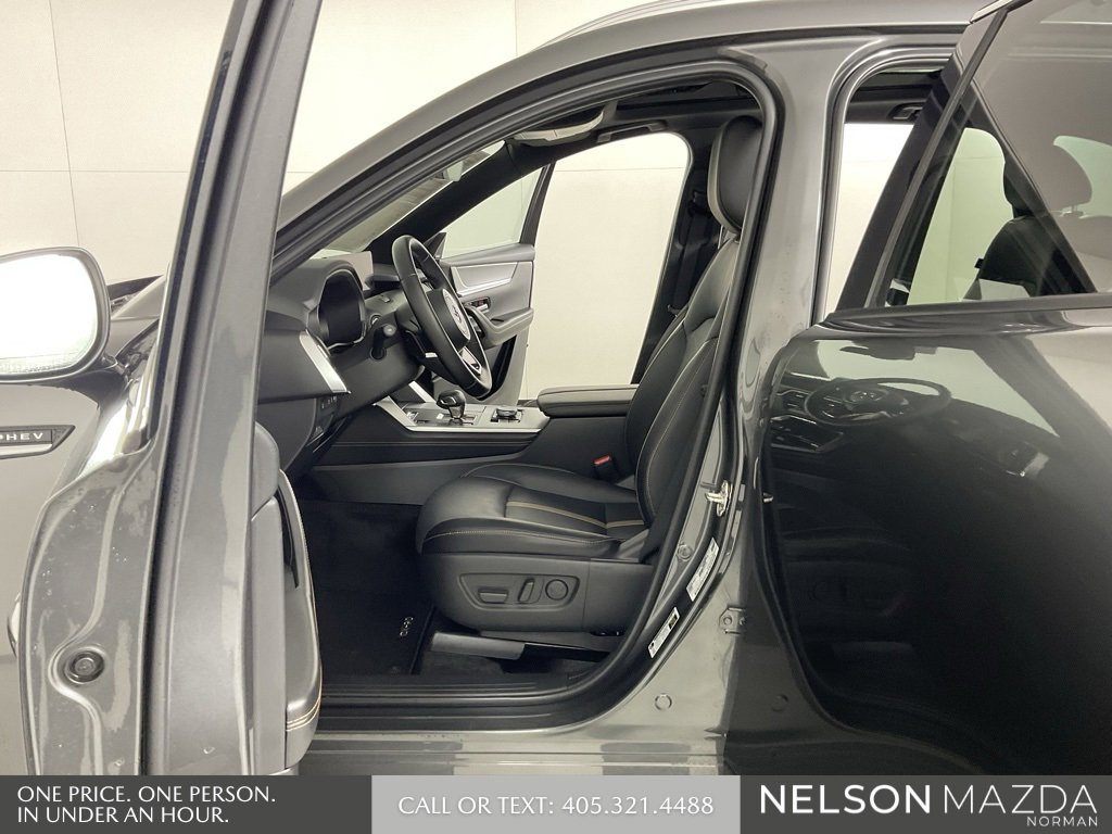 Certified 2025 MAZDA CX-90 Plug-In Hybrid w/ Premium Plus image 11