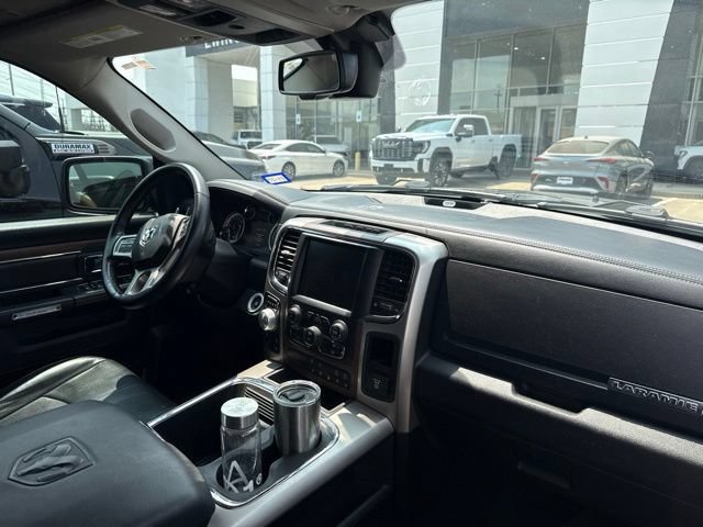 Used 2017 RAM 1500 Laramie w/ Convenience Group AWD/4WD image 8