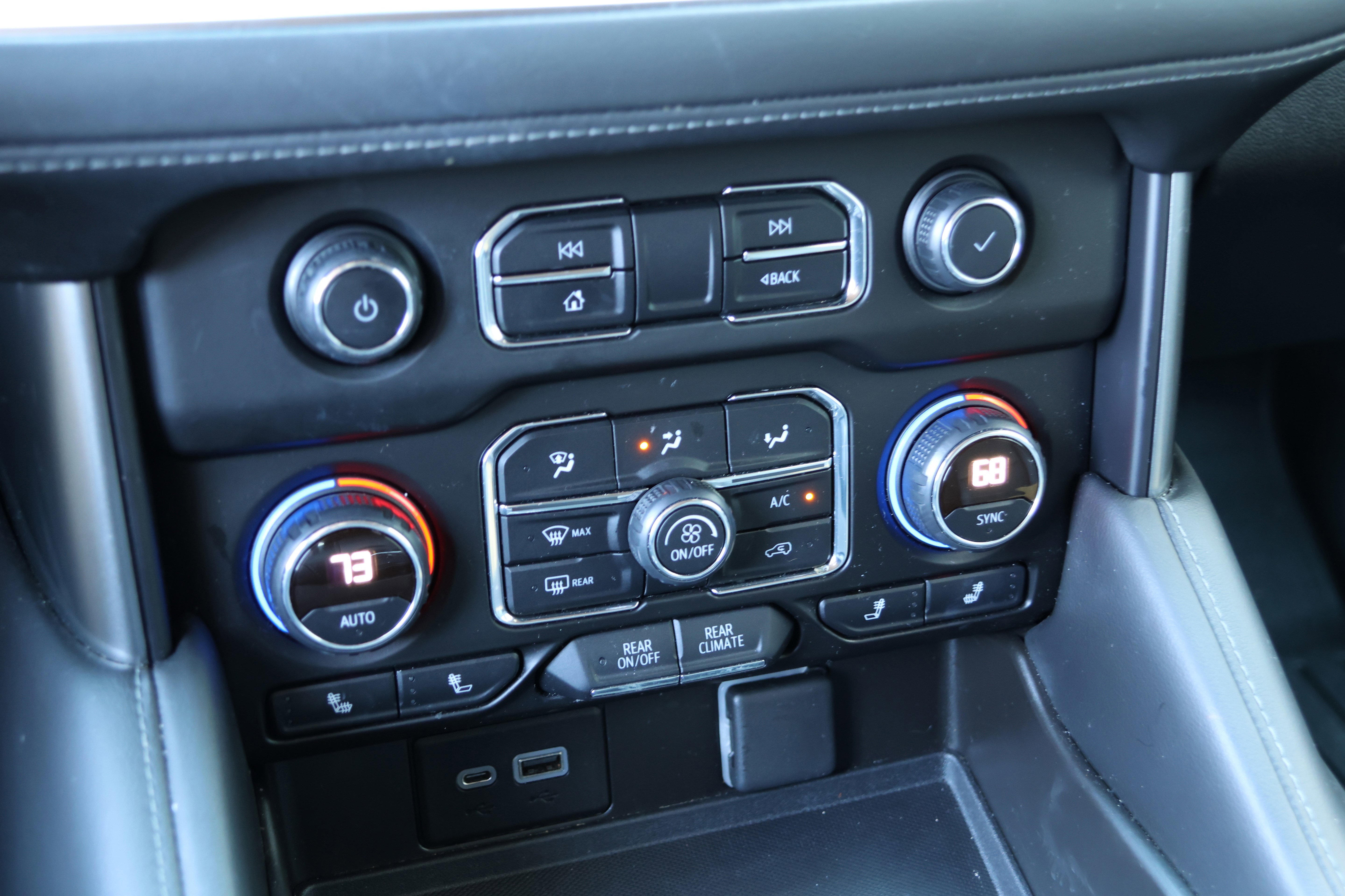 Used 2021 Chevrolet Suburban Z71 w/ Z71 Off-Road Package image 29