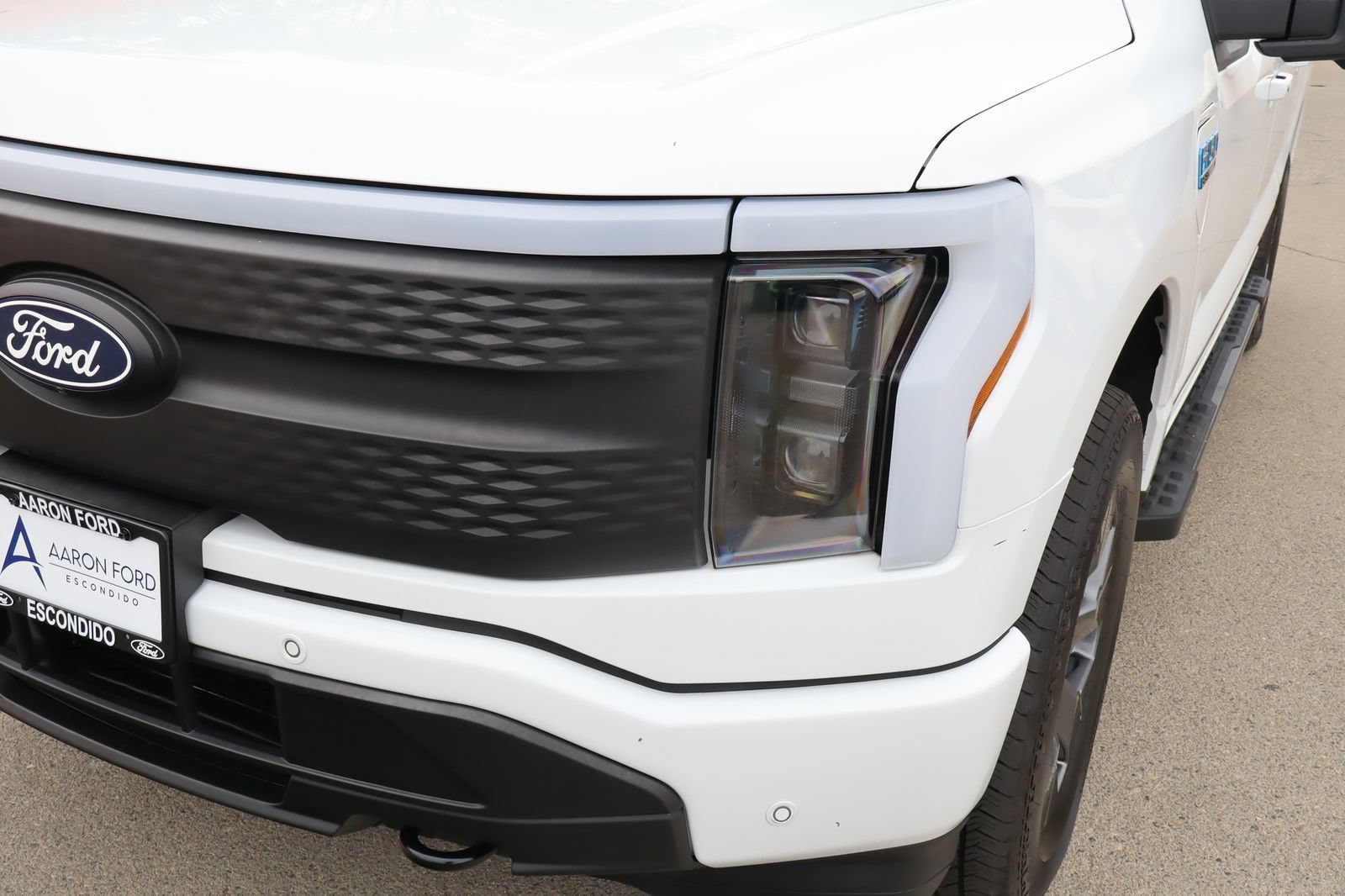 Used 2024 Ford F150 Lightning Flash AWD/4WD image 8