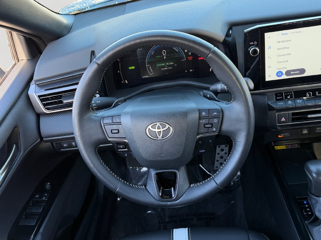 Used 2025 Toyota Camry SE w/ Multimedia Upgrade Package AWD/4WD image 16