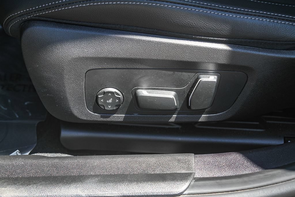 Used 2025 BMW 330i Sedan RWD image 18