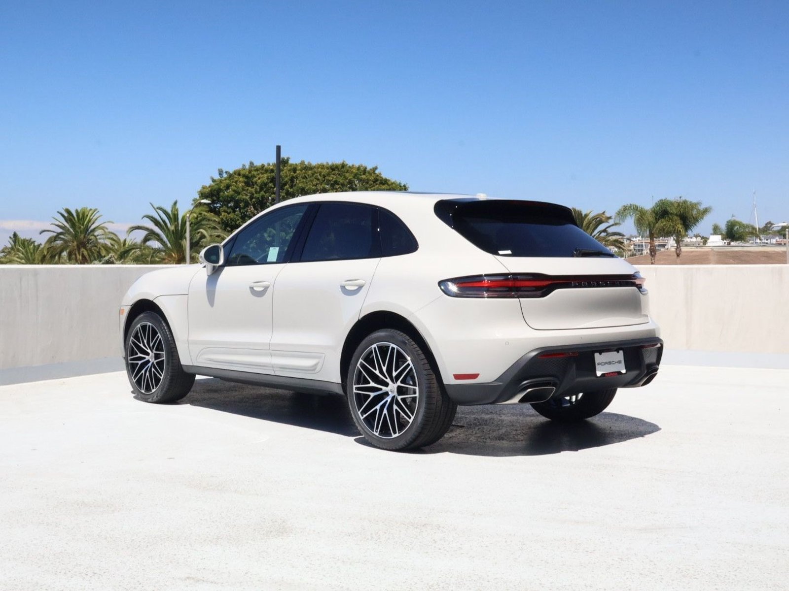 New 2026 Porsche Macan AWD/4WD image 3