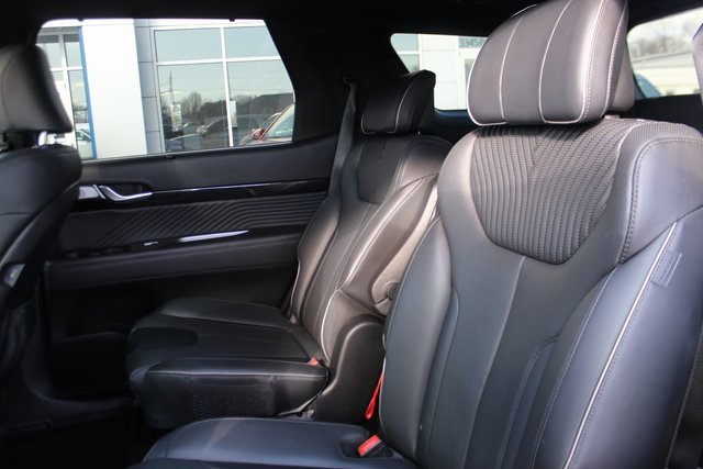 Used 2023 Hyundai Palisade Calligraphy image 28