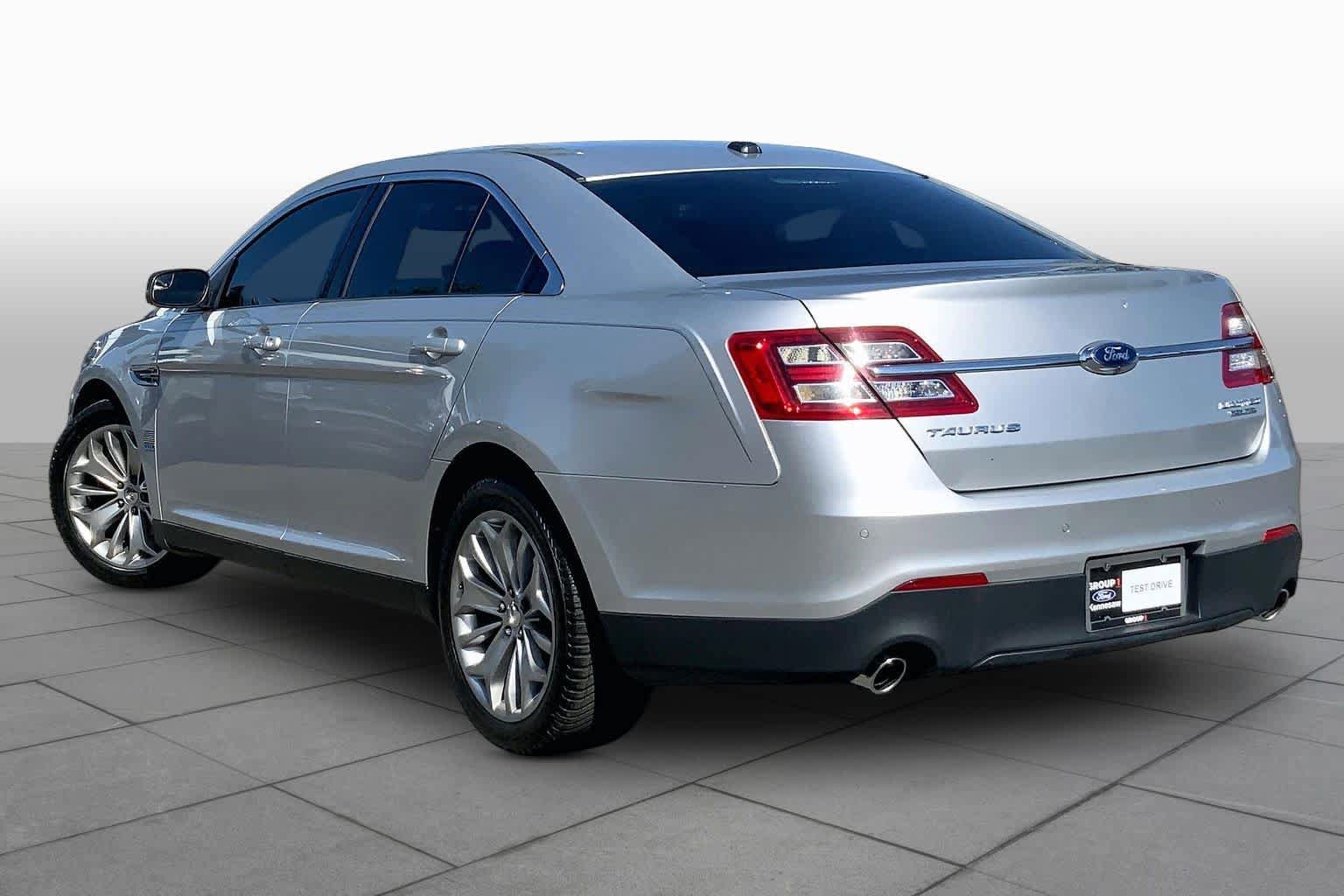Used 2014 Ford Taurus Limited FWD image 11