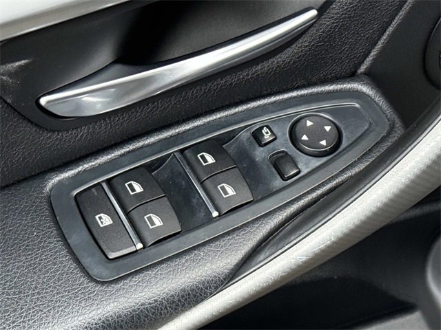 Used 2018 BMW 330i xDrive Sedan image 17