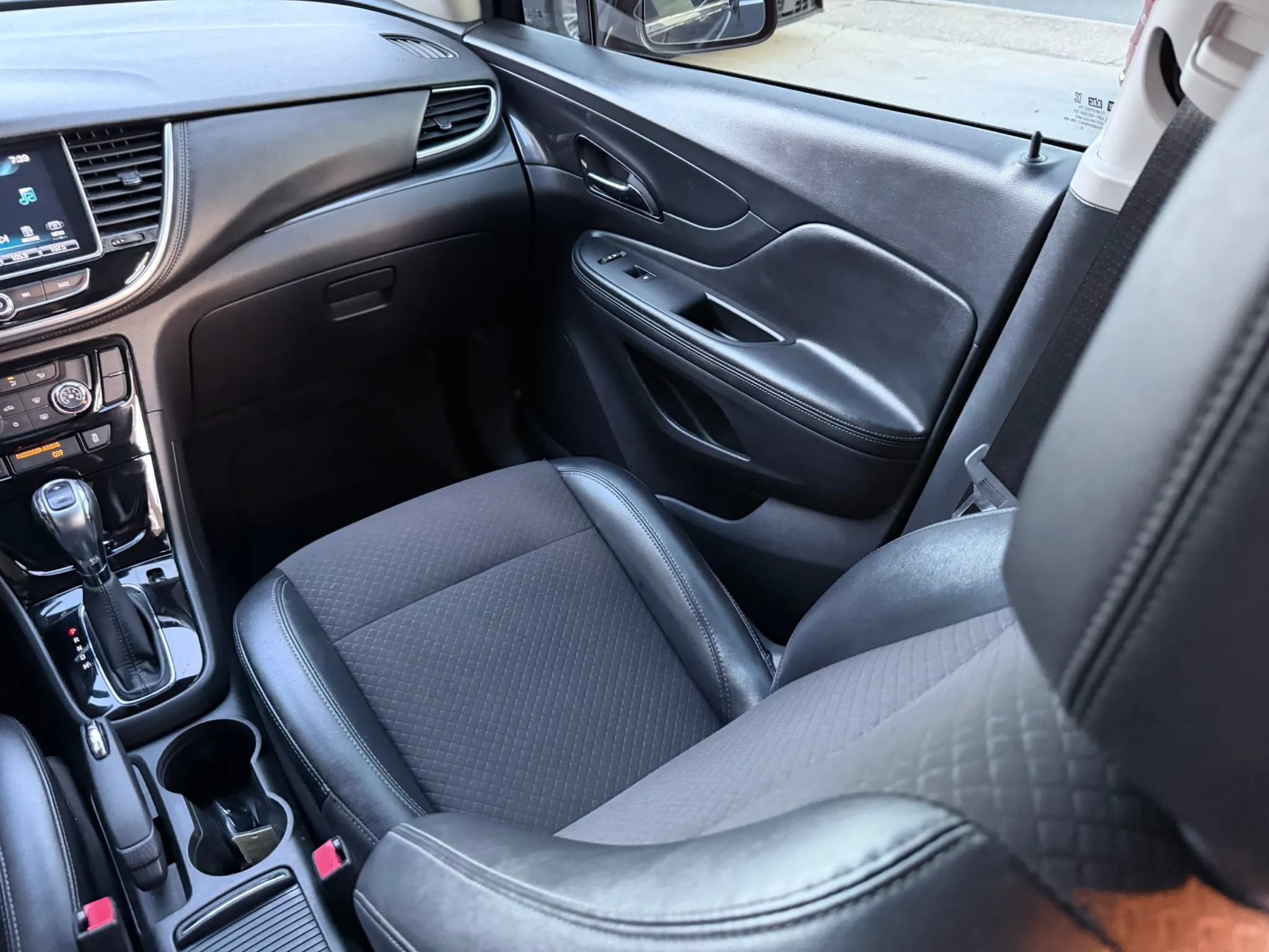 Used 2019 Buick Encore Preferred AWD/4WD image 21