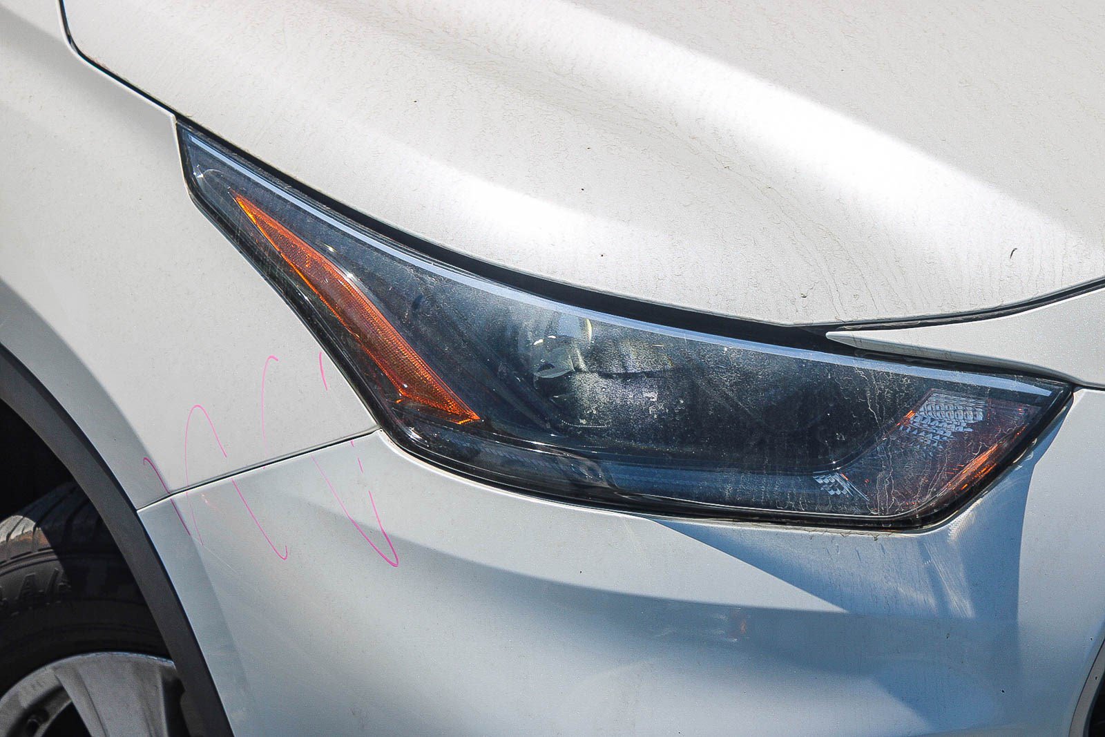Used 2021 Toyota Highlander L FWD image 2