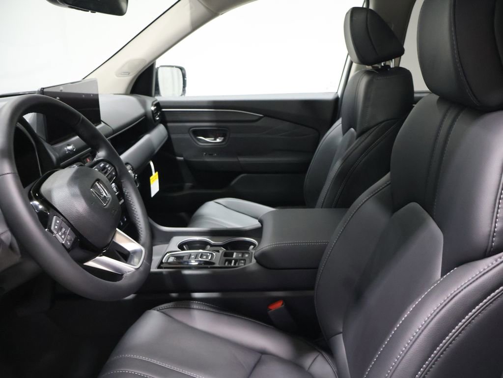 New 2026 Honda Pilot Touring image 8
