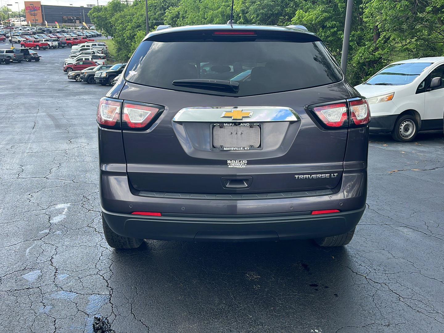 Used 2015 Chevrolet Traverse LT FWD image 4