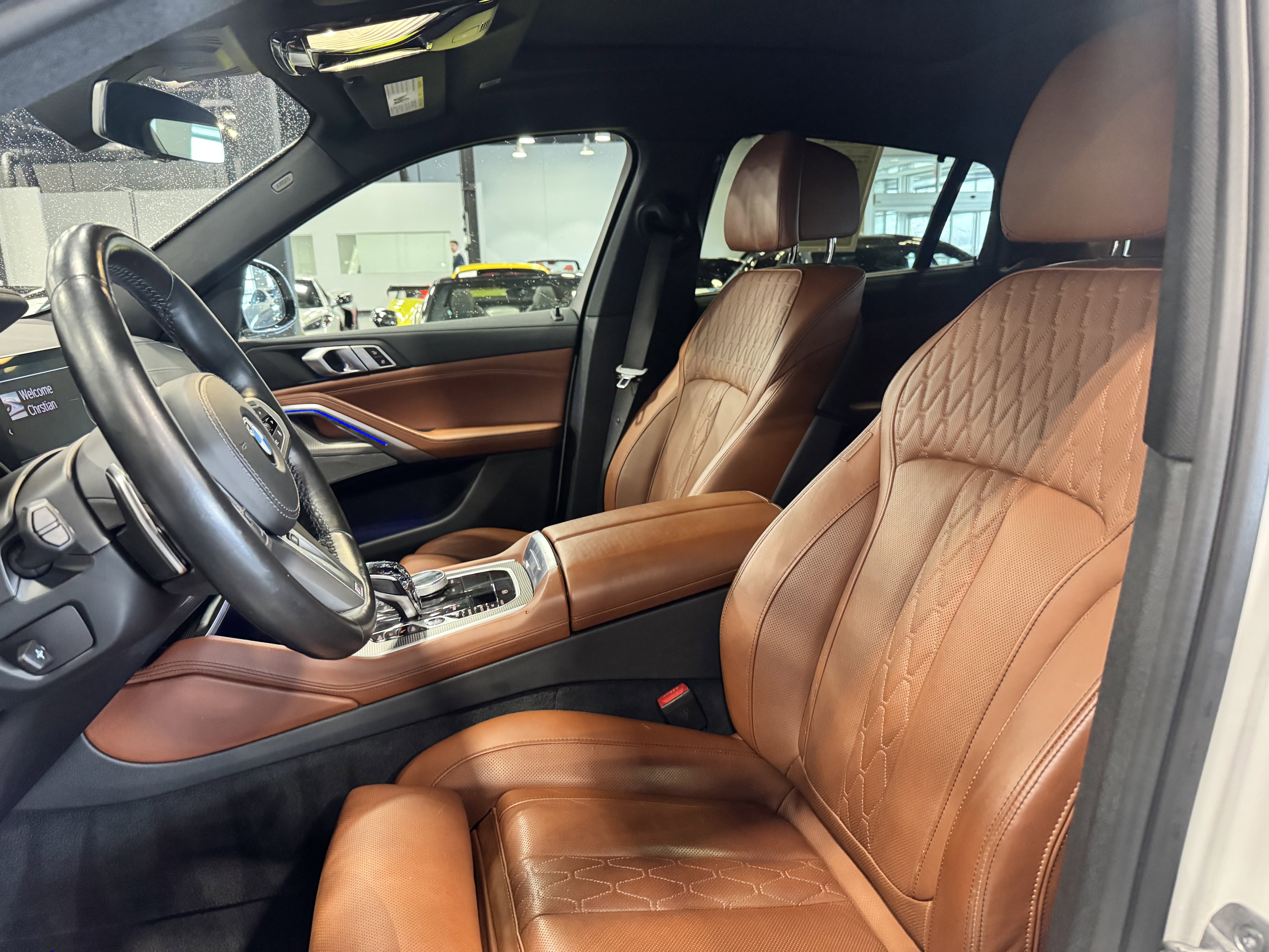 Used 2022 BMW X6 M50i w/ Executive Package image 26