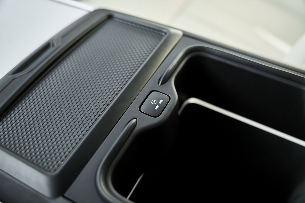 Used 2024 Land Rover Range Rover SV image 73