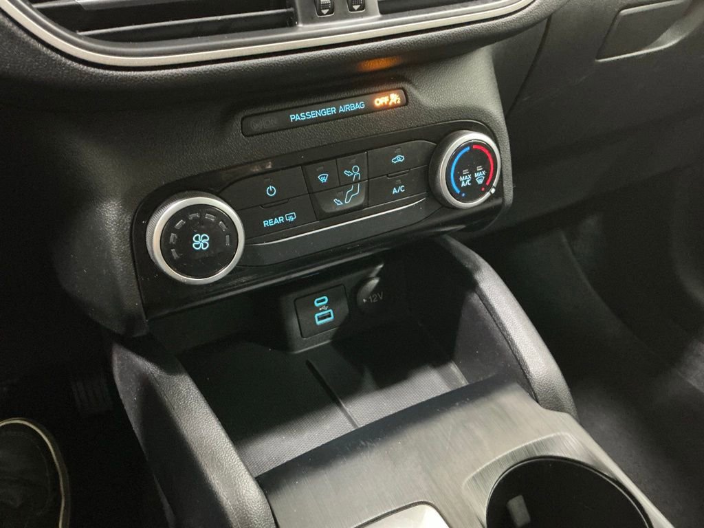 Used 2022 Ford Escape SE image 13