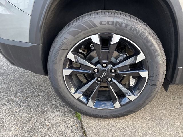 New 2025 Chevrolet Equinox RS w/ Convenience Package III AWD/4WD image 13