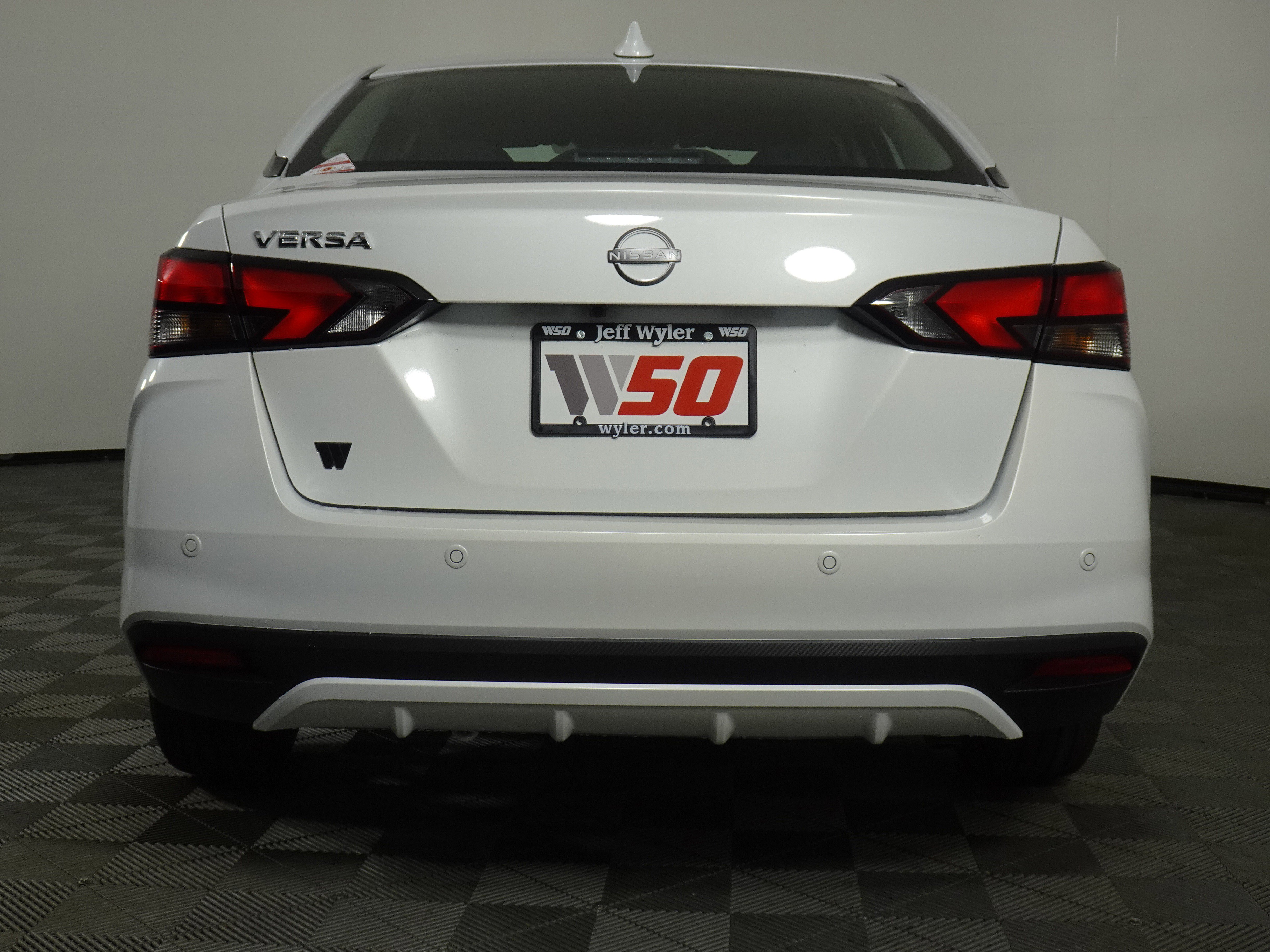 New 2025 Nissan Versa SV w/ Trunk Package image 18