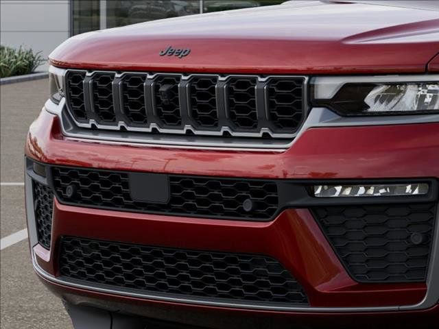 New 2026 Jeep Grand Cherokee Limited AWD/4WD image 11