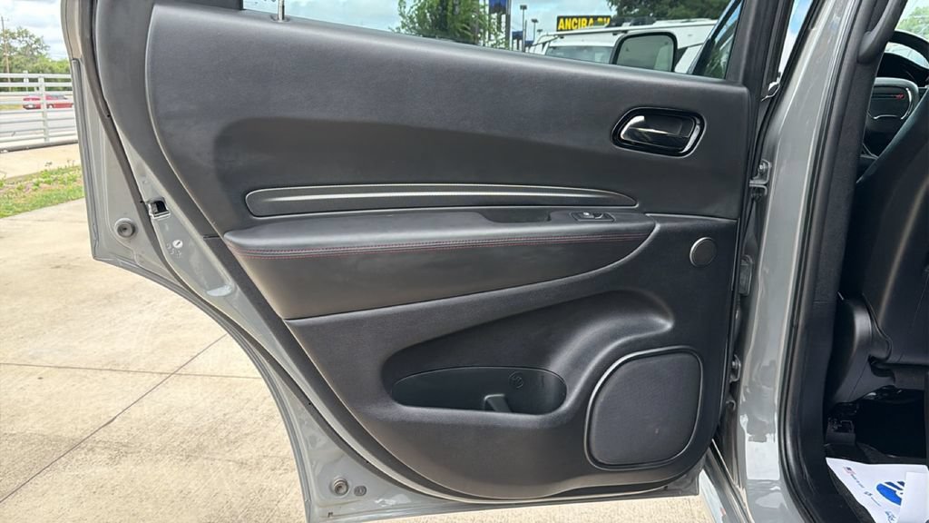 Used 2022 Dodge Durango R/T AWD/4WD image 25