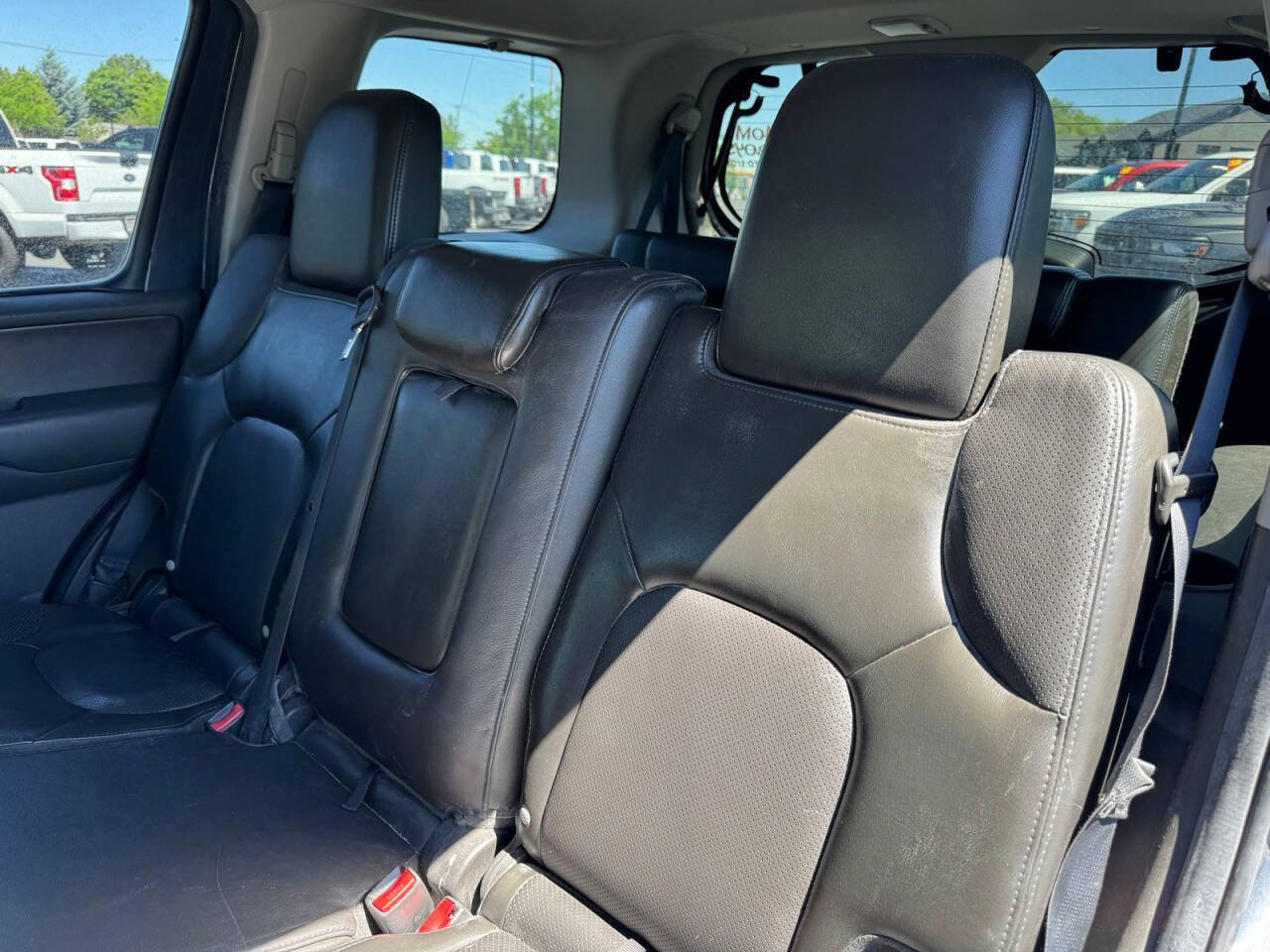 Used 2012 Nissan Pathfinder Silver RWD image 12