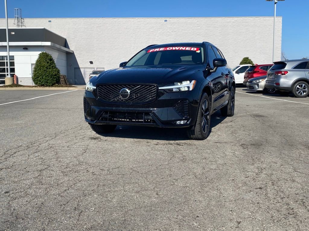 Used 2026 Volvo XC60 B5 Core w/ Protection Package Premier image 3