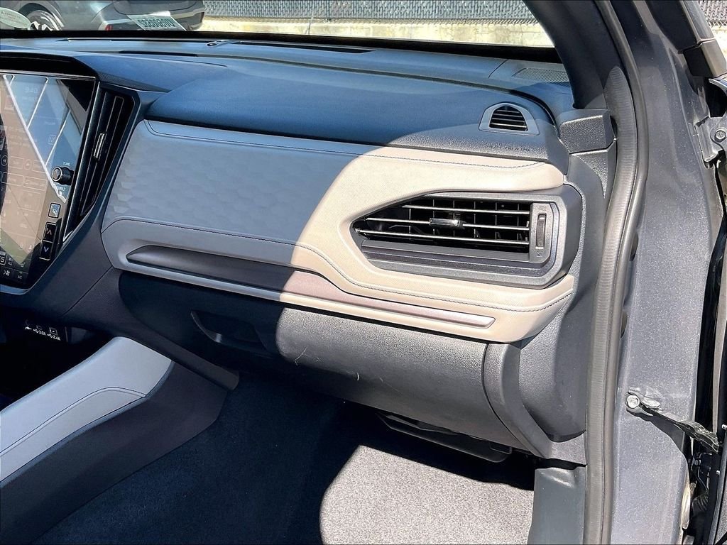 Used 2025 Subaru Forester Premium AWD/4WD image 13