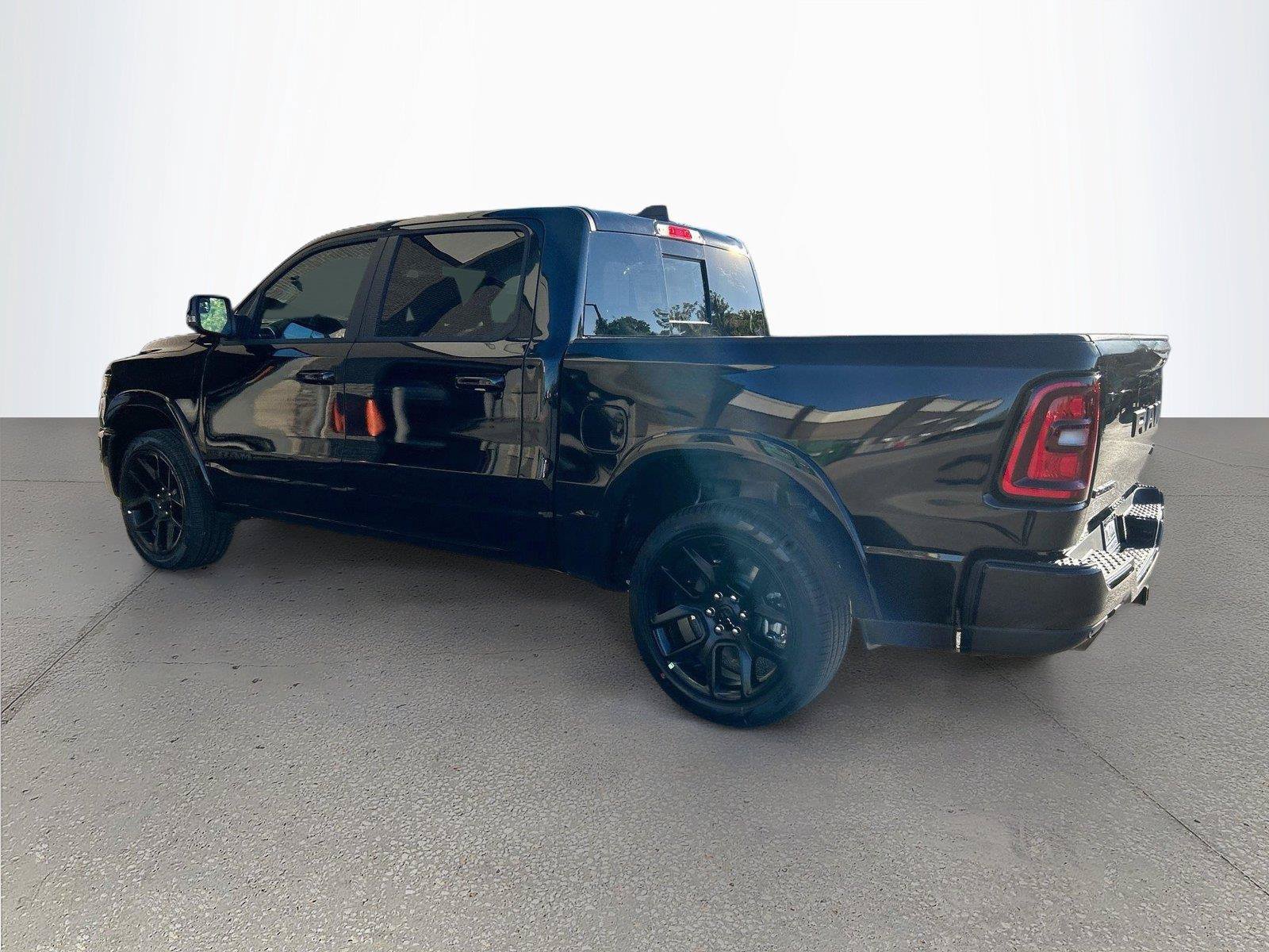 New 2026 RAM 1500 Laramie AWD/4WD image 6