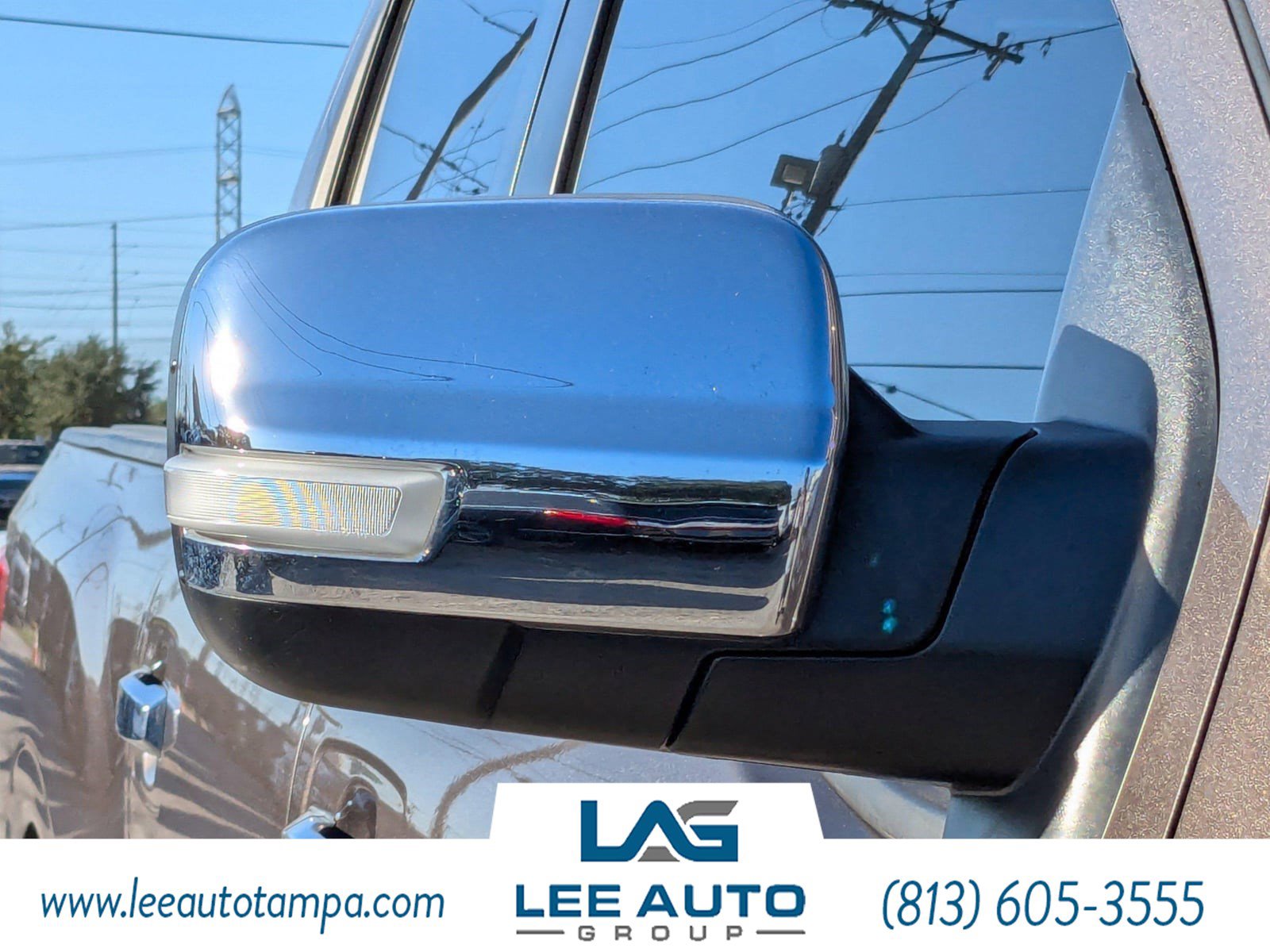 Used 2018 Nissan Titan SL image 11