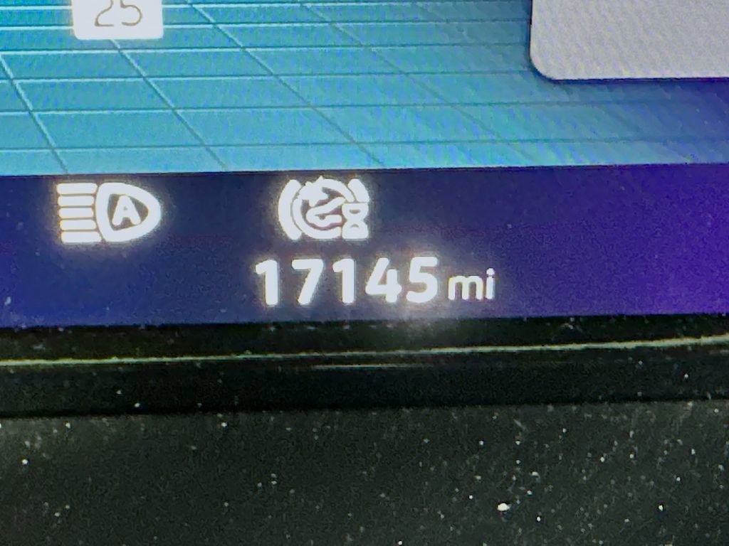 Used 2024 Volkswagen Atlas Cross Sport SEL R-Line image 33