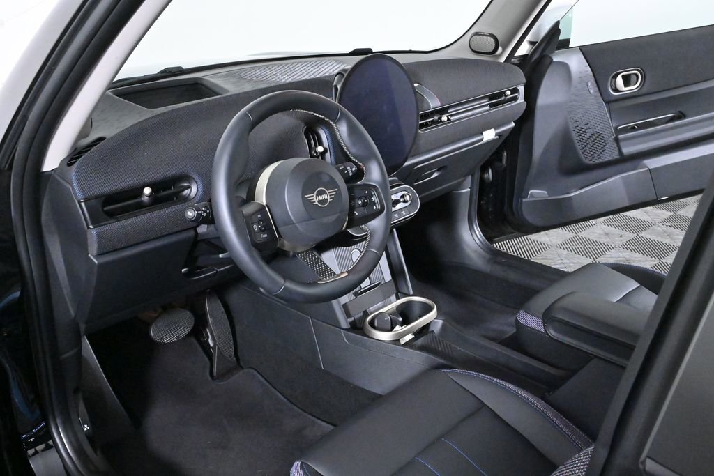 Certified 2025 MINI Cooper S image 10