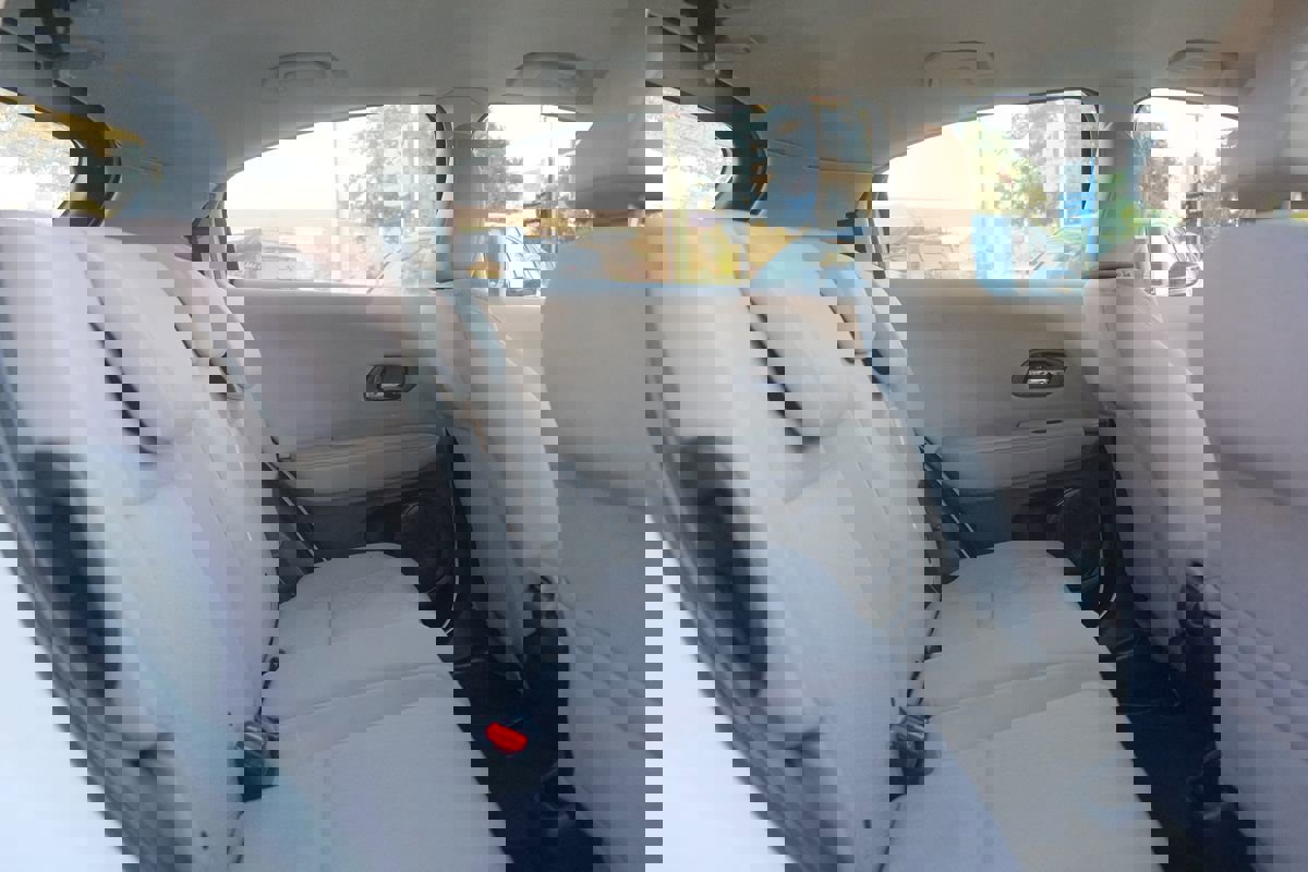 Used 2017 Honda HR-V LX image 30