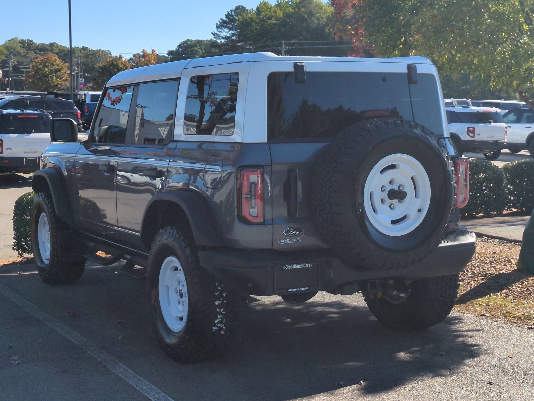 Certified 2024 Ford Bronco Heritage Edition AWD/4WD image 5