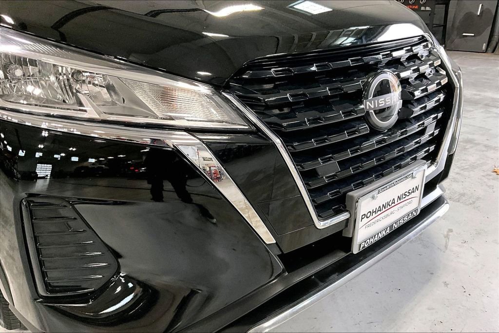 Certified 2022 Nissan Kicks SV image 30