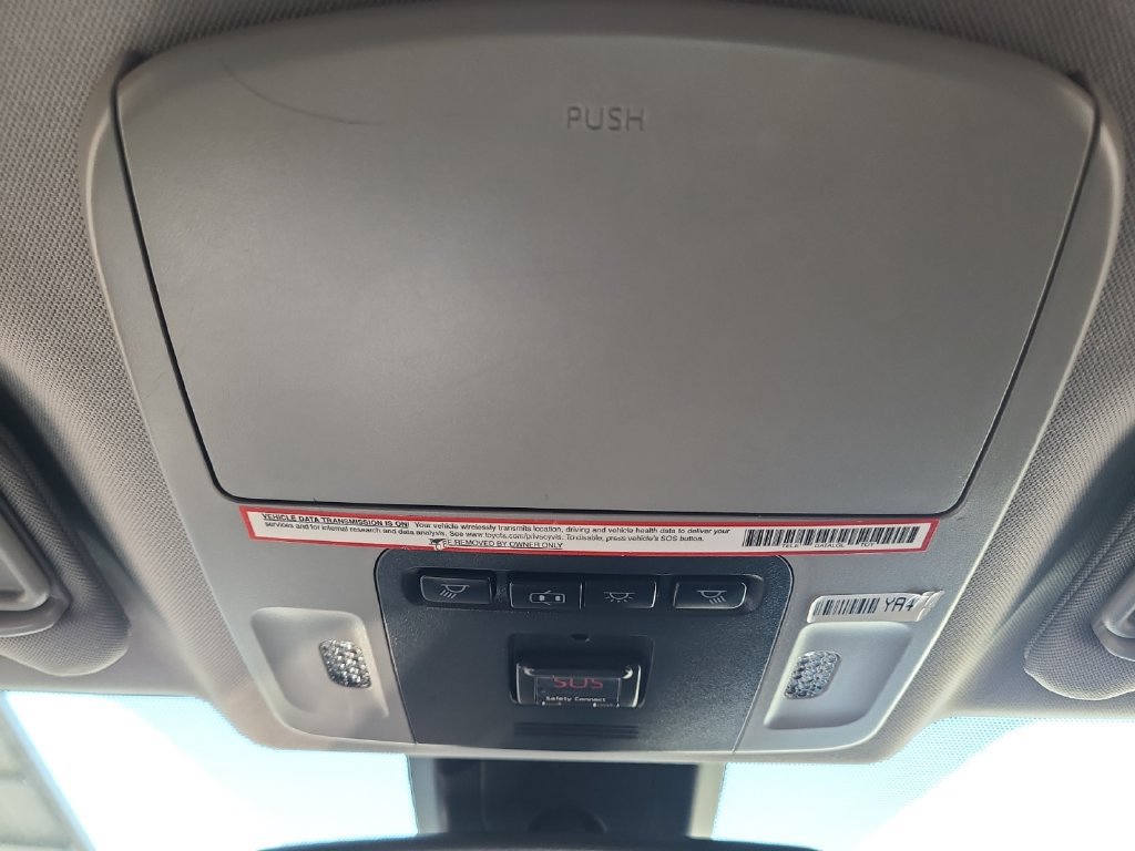 Used 2019 Toyota Camry XSE FWD image 25