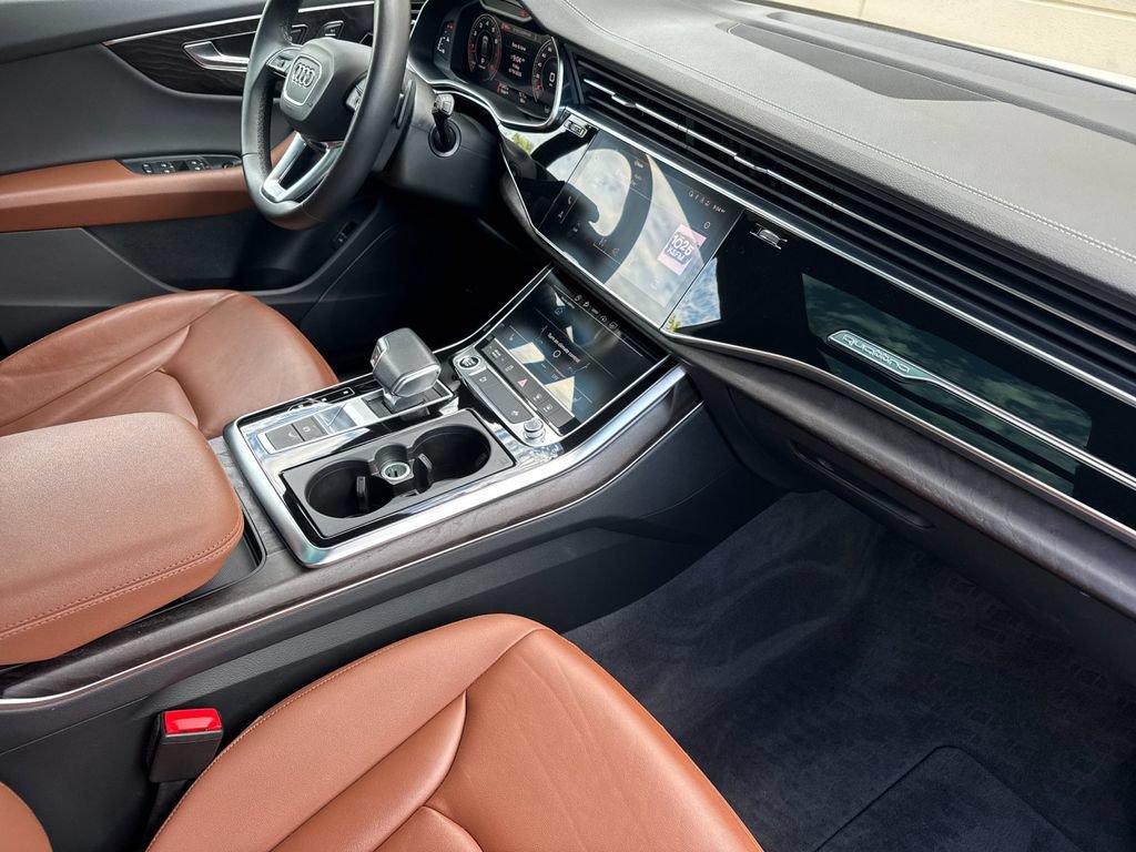 Certified 2023 Audi Q8 Premium w/ Convenience Package AWD/4WD image 19