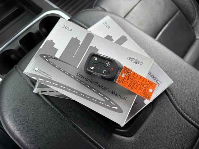 Used 2019 Chevrolet Silverado 1500 LTZ w/ LTZ Plus Package AWD/4WD image 4